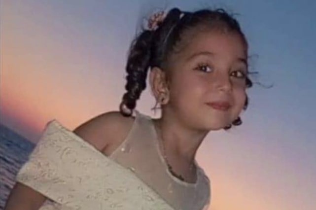 الصورة: لوجين احمد ناصيف، طفلة سورية 4 سنوات، توفيت في المياه المالطية "Nawal Soufi / Facebook" ©