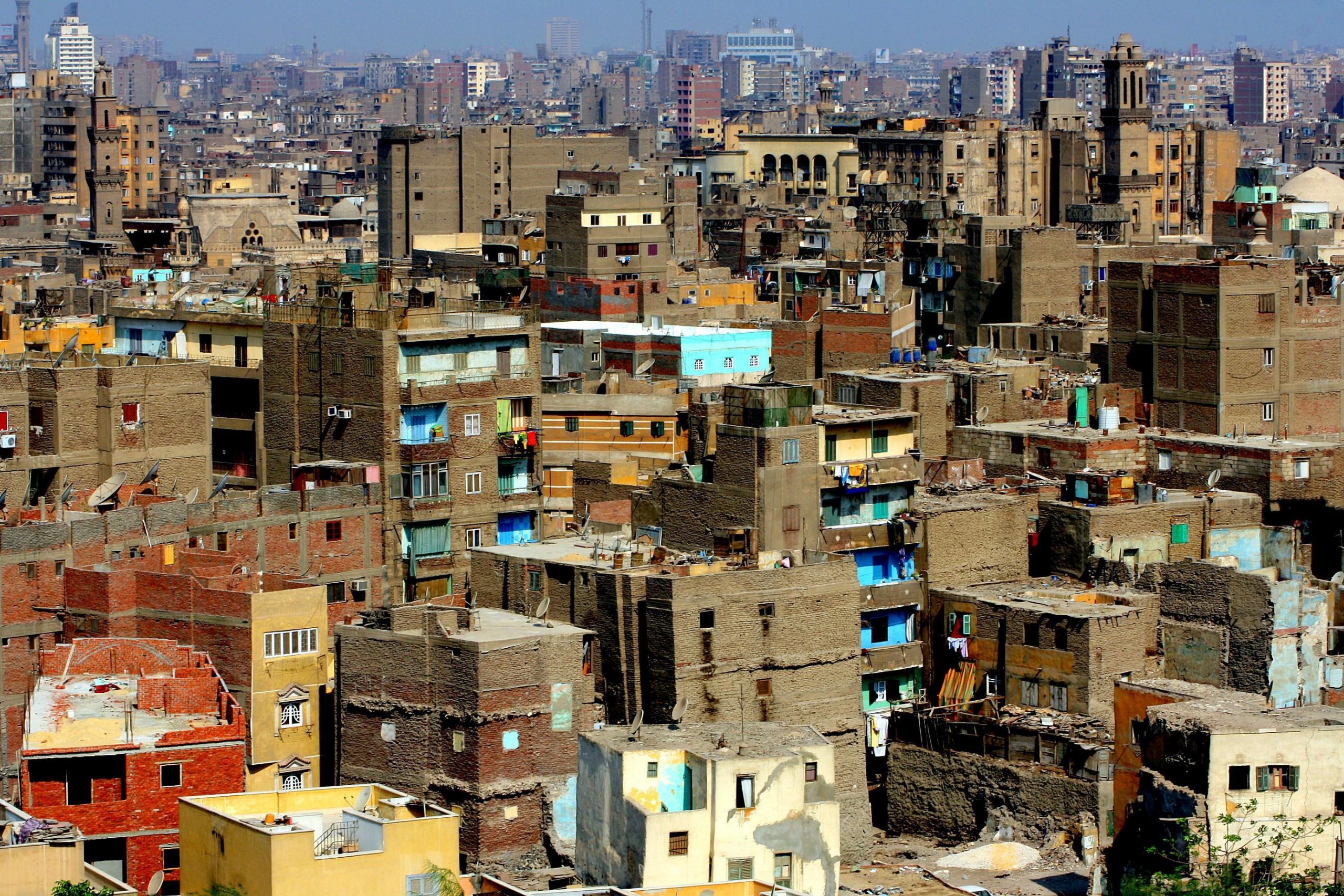 فتح باب التسجيل ببرنامج “دعم سبل المعيشة” للمصريين وغير المصريين من اللاجئين/ات وطالبي/ات اللجوء بالقاهرة