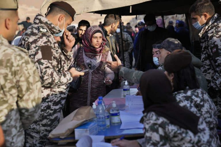الصورة: (AP Photo/Hussein Malla) ©